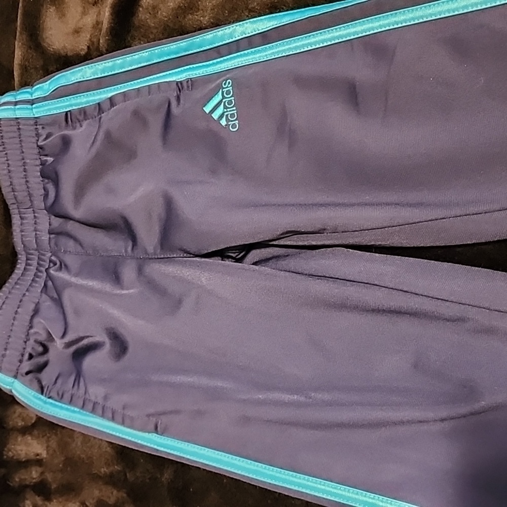 Adidas boys 4T 3 stripe track pants